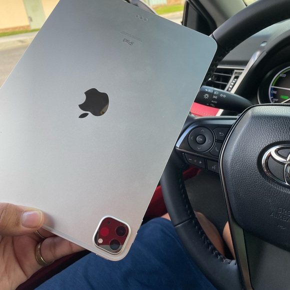 iPad Pro 3rd gen 11 in 256 gb silver